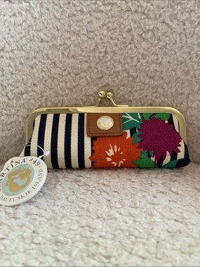 Spartina 
499 Floral Stripe Clasp Slender Case NWT